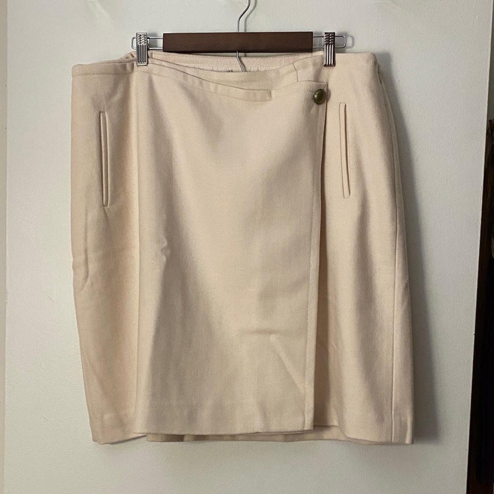 Elegant Cream Wool-blend Women's Wrap Skirt